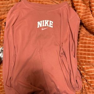 Nike long sleeve tee
